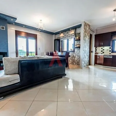 το πέτρινο σπίτι Villa